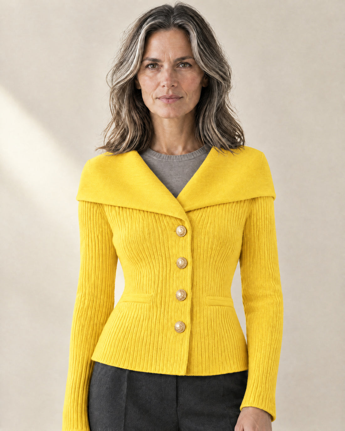 Wide-Collar Fitted Cardigan