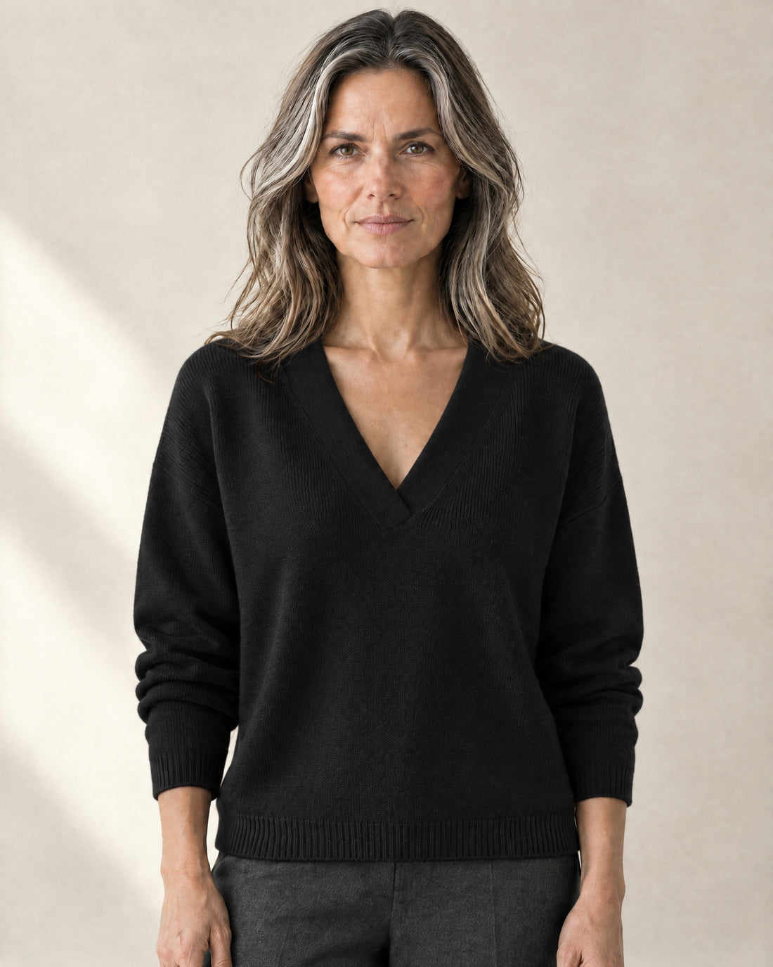 Relaxed V-Neck Jumper