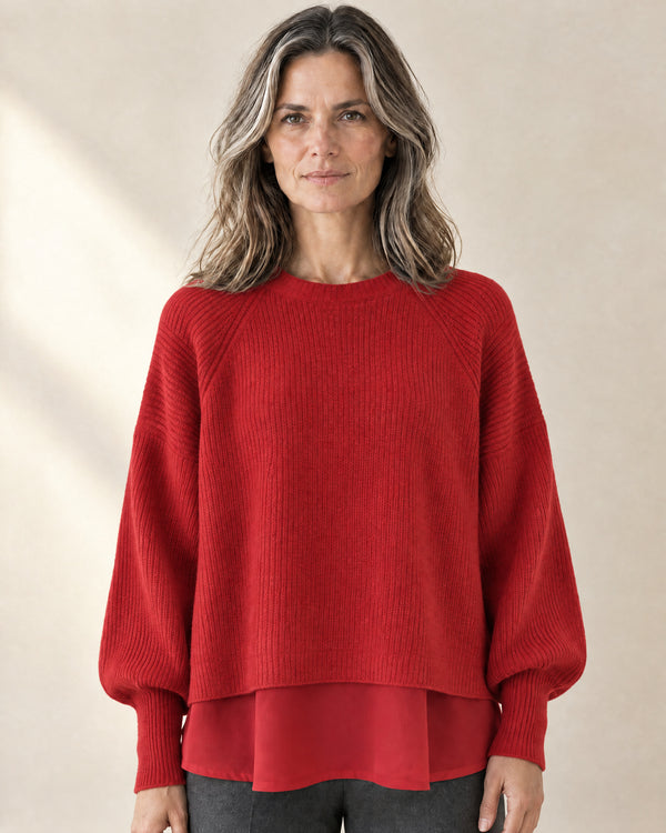 Shirt-Hem Layered Jumper in Red