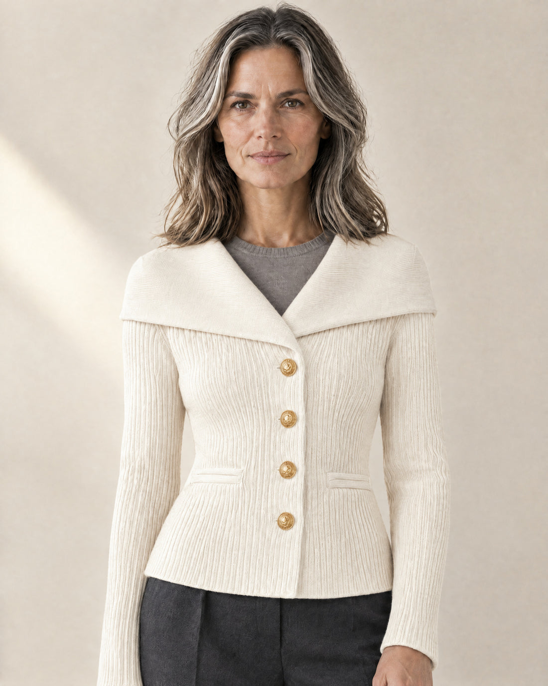 Wide-Collar Fitted Cardigan