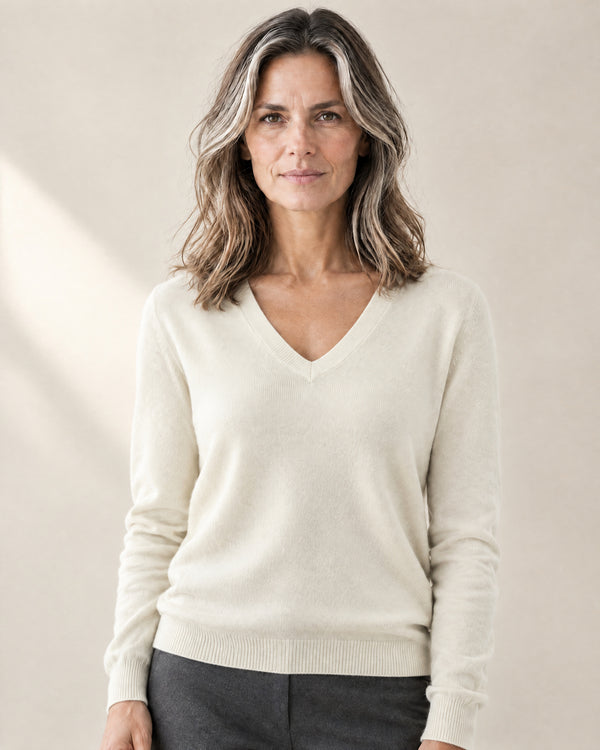 Fine-Knit V-Neck Jumper in Beige